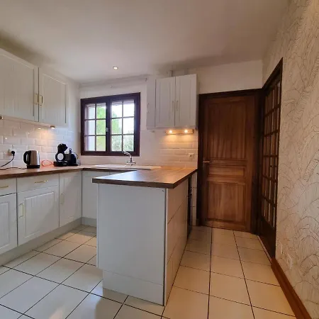Eden Villa *